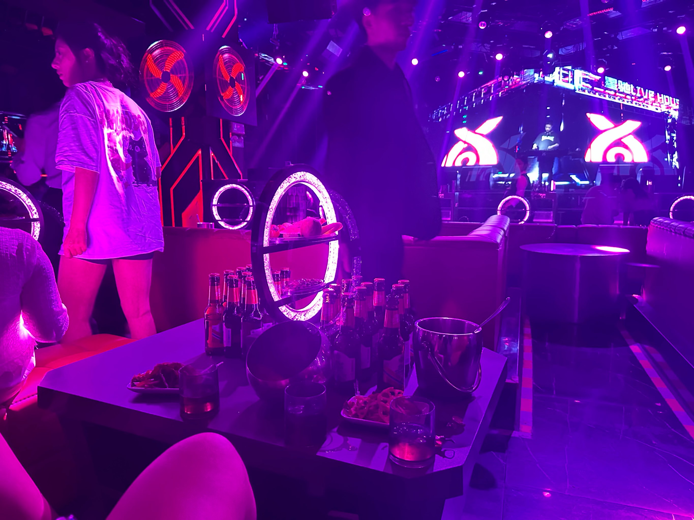 钦州商务ktv中低端新发现-灵山县ktv预订